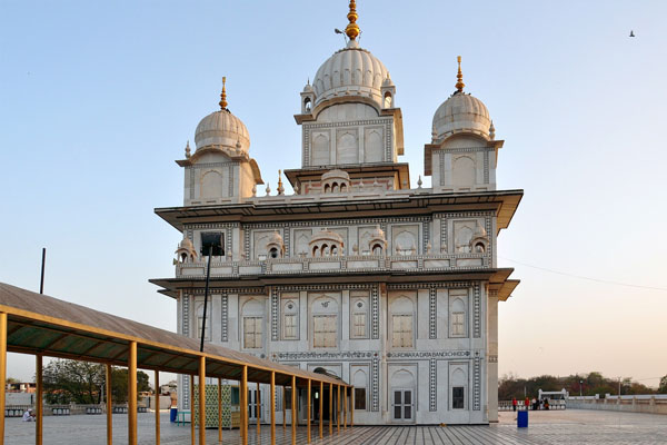 Gurudwara Data Bandhi Chhod Gurudwara Data Bandhi Chhod